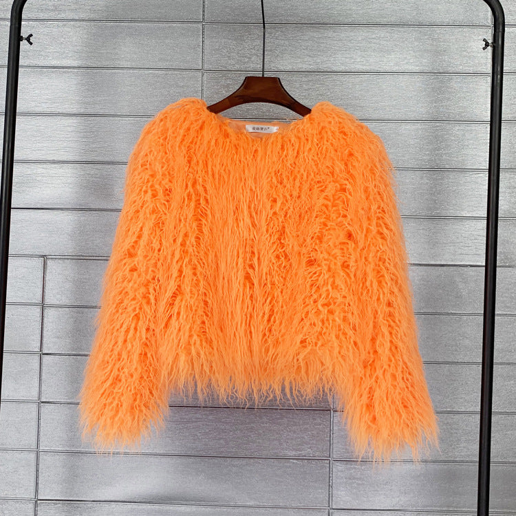 Warmer Damenmantel Soraya aus hochwertigem Kunstpelz für einen eleganten Winter-Look.