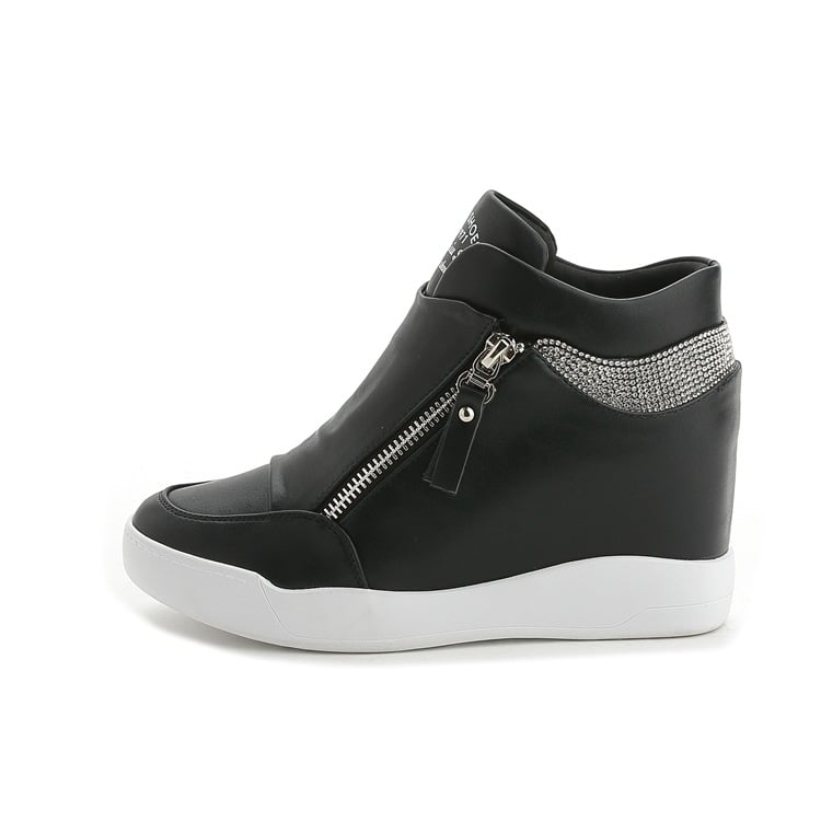 Weiße Damen Plateau Sneaker mit Strass & Keilabsatz. Modische Freizeitschuhe mit Reißverschluss für Damen.