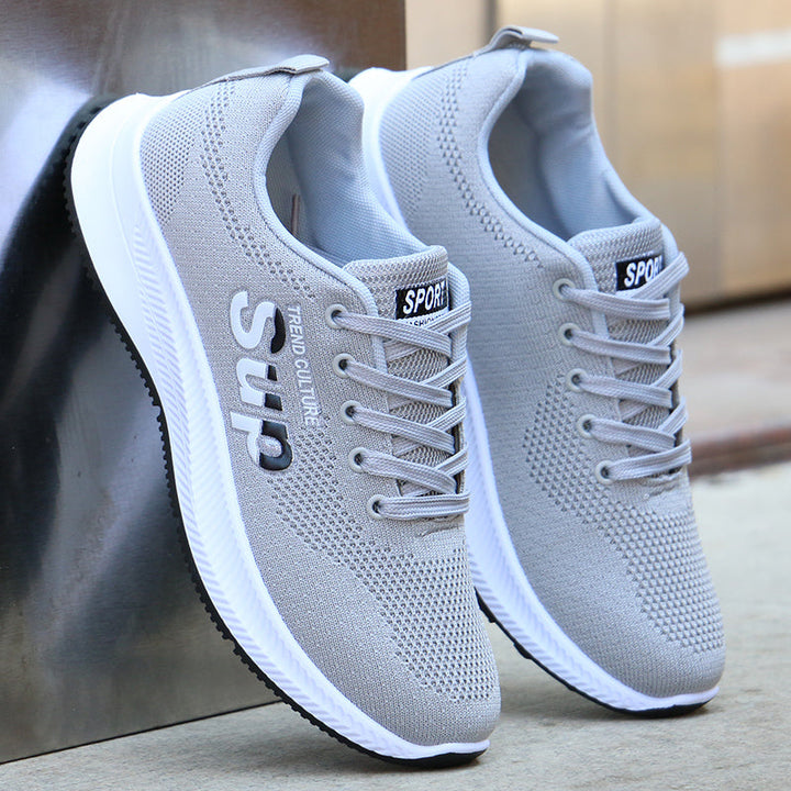Moderne Herren Freizeitschuhe mit Schnürverschluss, perfekt als bequeme Alltagsschuhe.