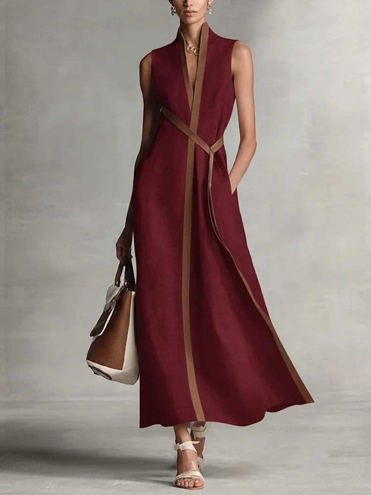 Schickes Damen Maxikleid mit Stehkragen und Bindegürtel, ein luftiges, ärmelloses Sommer- und Urlaubskleid.