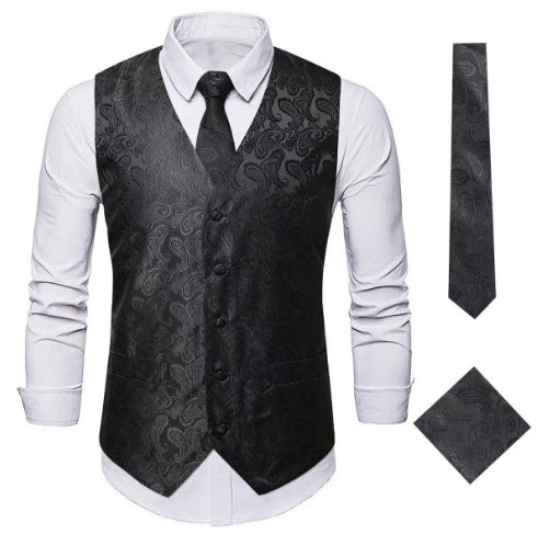 Moderne Trachtenweste Franco für Herren, vereint traditionellen Stil mit viktorianischer Eleganz und Steampunk-Akzenten.