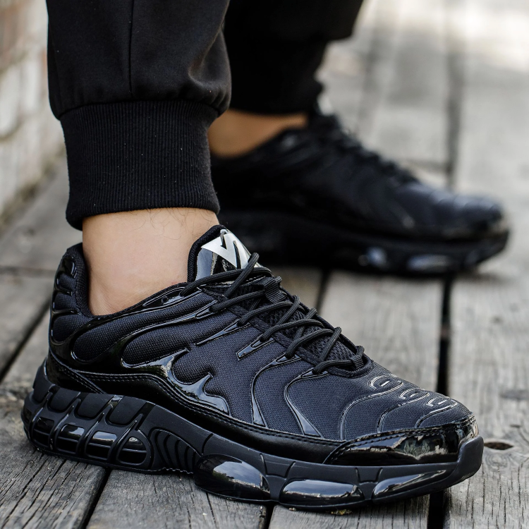 Schwarze Herren Sicherheitsarbeitsschuhe im Sneaker-Stil mit Stahlkappe, robustem Design & hohem Komfort für Arbeitsschutz.