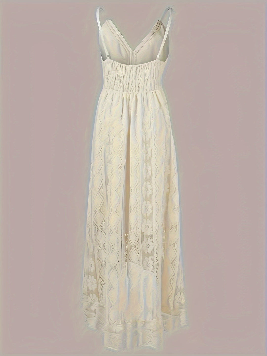Langes Damen Sommerkleid, Boho Maxikleid mit V-Ausschnitt, zarten Details & elegantem Fall.