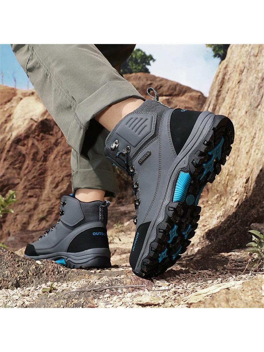 Hochwertiger Herren Wanderstiefel, robust und bequem für lange Touren im Gelände.