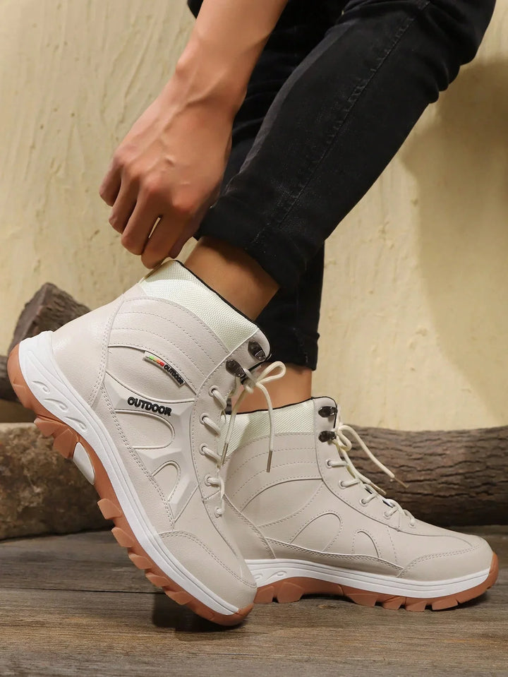 Rutschfeste Damen Wanderschuhe mit Plateau-Sohle für optimalen Grip im Gelände & im Alltag.