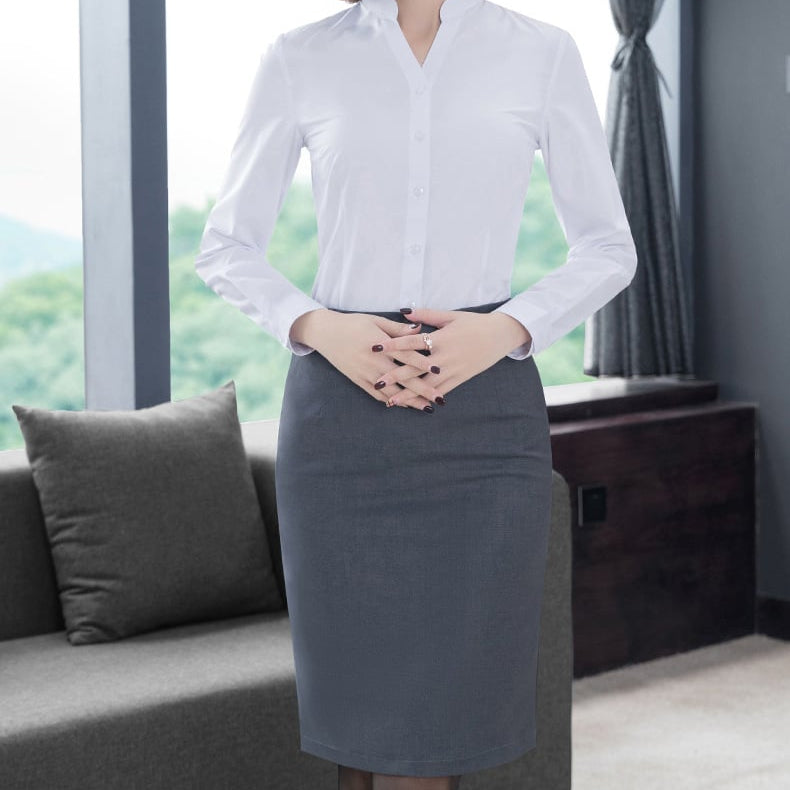 Einfarbiger Damenrock, mittellang, warm & elegant. Ideal als Bürokleidung oder für festliche Abende.