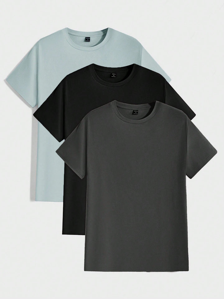 Vielseitiges Herren Kurzarm T-Shirt mit Rundhals und Struktur. Passt zu lässigen und schickeren Freizeit-Looks.