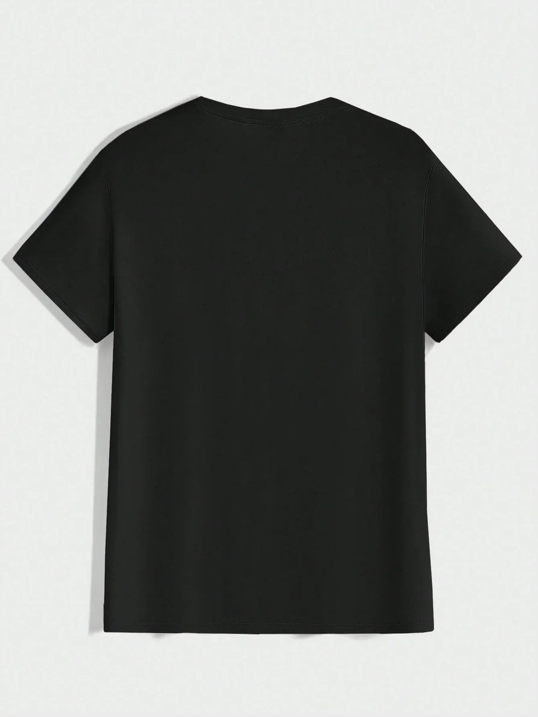 Detail des Rundhalsausschnitts am strukturierten Herren Kurzarm T-Shirt. Hochwertig verarbeitet, stilvoll & bequem.