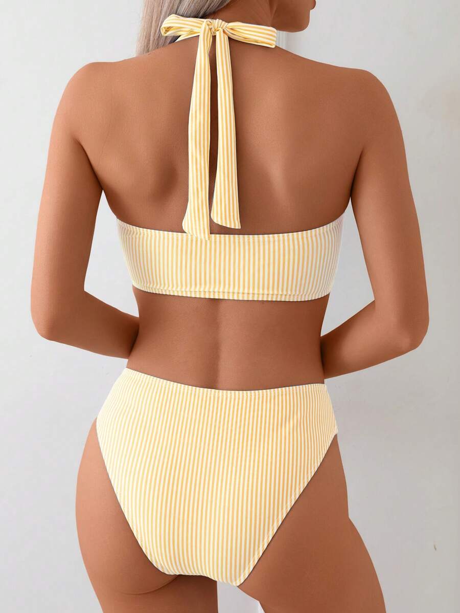 Komfortables Damen Bikini Set Küstenstil für Bademode & Entspannung am Wasser.