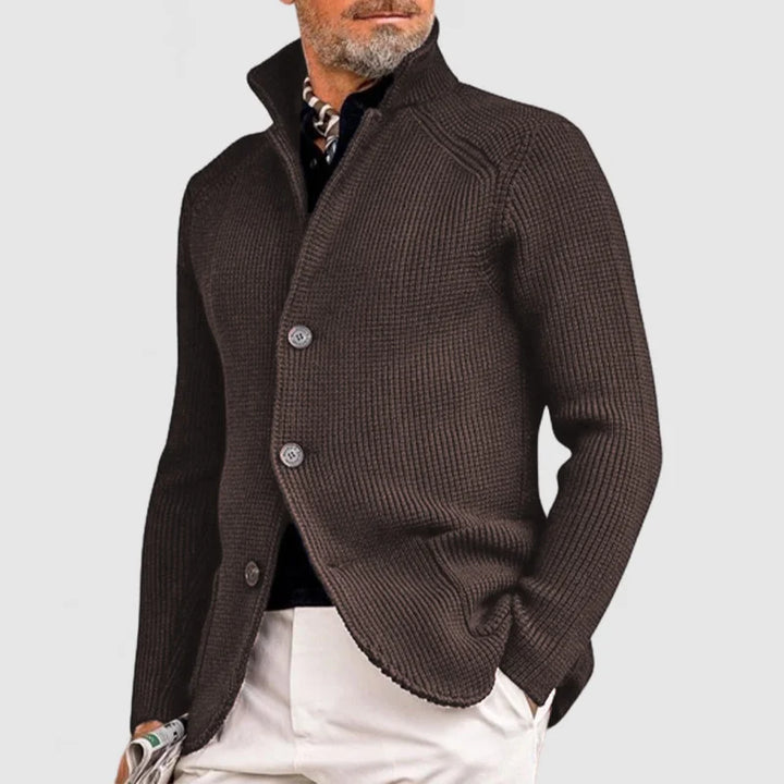 Hochwertiger Herren-Cardigan mit Stehkragen, Knopfleiste, ideal als Herbstmode oder Winterkleidung.