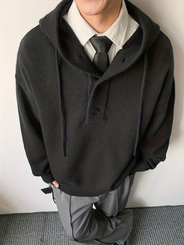 Warmer dunkelgrauer Herren Strick Hoodie mit Knopfleiste, perfekt für Herbst- & Wintertage.