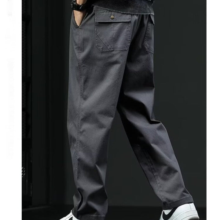 Stilvolle Herren Freizeithose, locker geschnitten für maximalen Komfort, ideal für Alltag & moderne Streetwear.