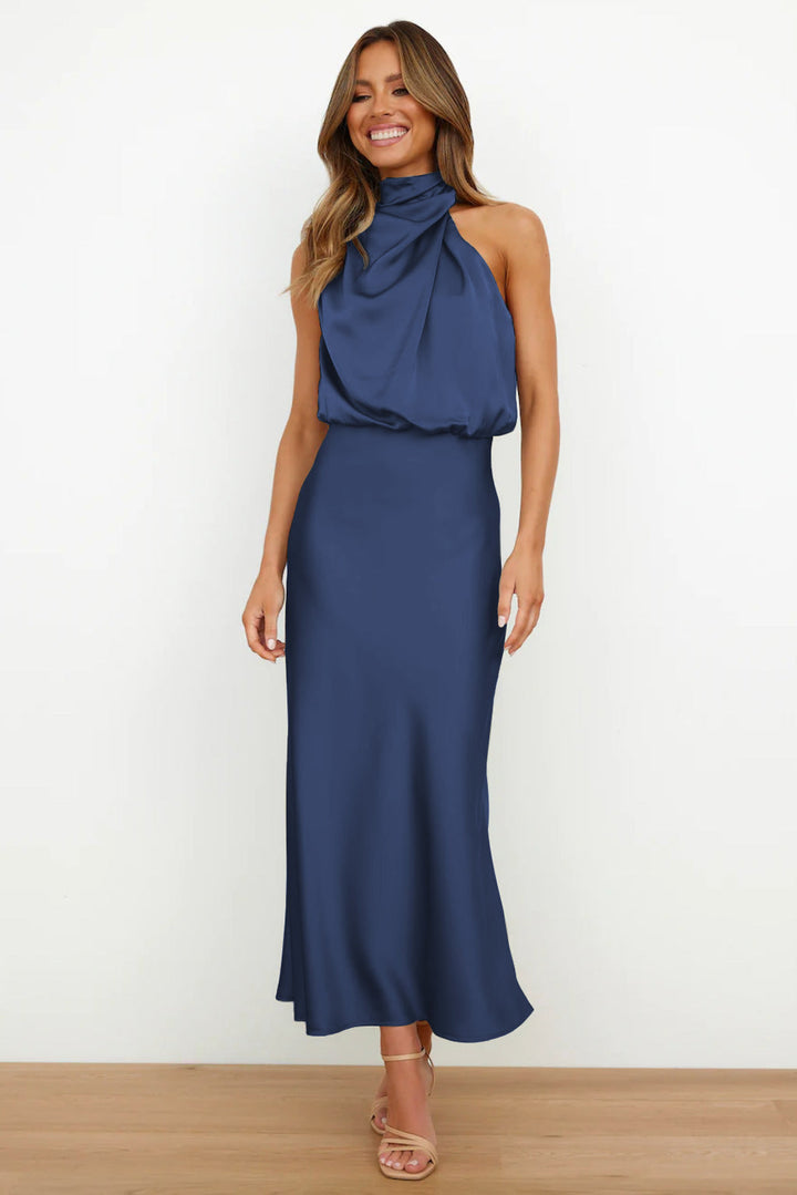Leichtes Frühlingskleid: Damen Neckholder Midikleid, elegant geschnitten. Ideal als Sommerkleid für Hochzeiten.