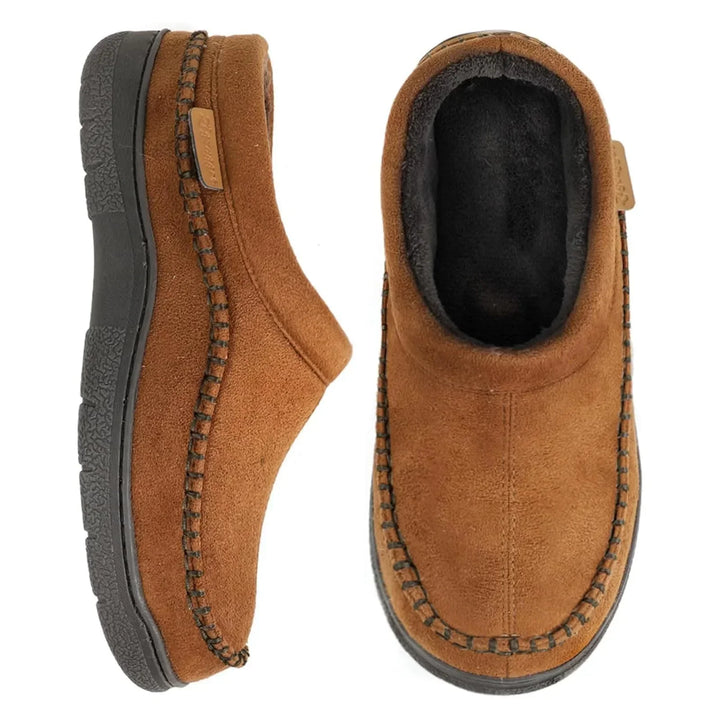 Rutschfeste Herren Winter-Loafer mit warmer Fütterung. Praktische Slip-On Schuhe für Haus und Alltag.