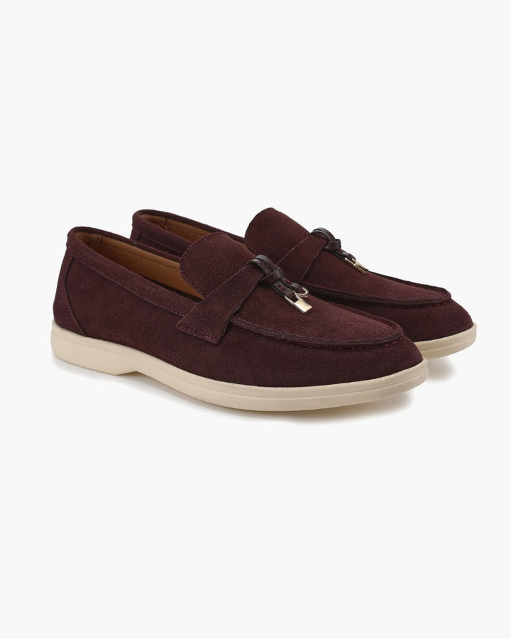 Elegante Damen Loafer, dunkelblau, mit feiner Steppnaht. Stilvolle Schlupfschuhe für Damen.