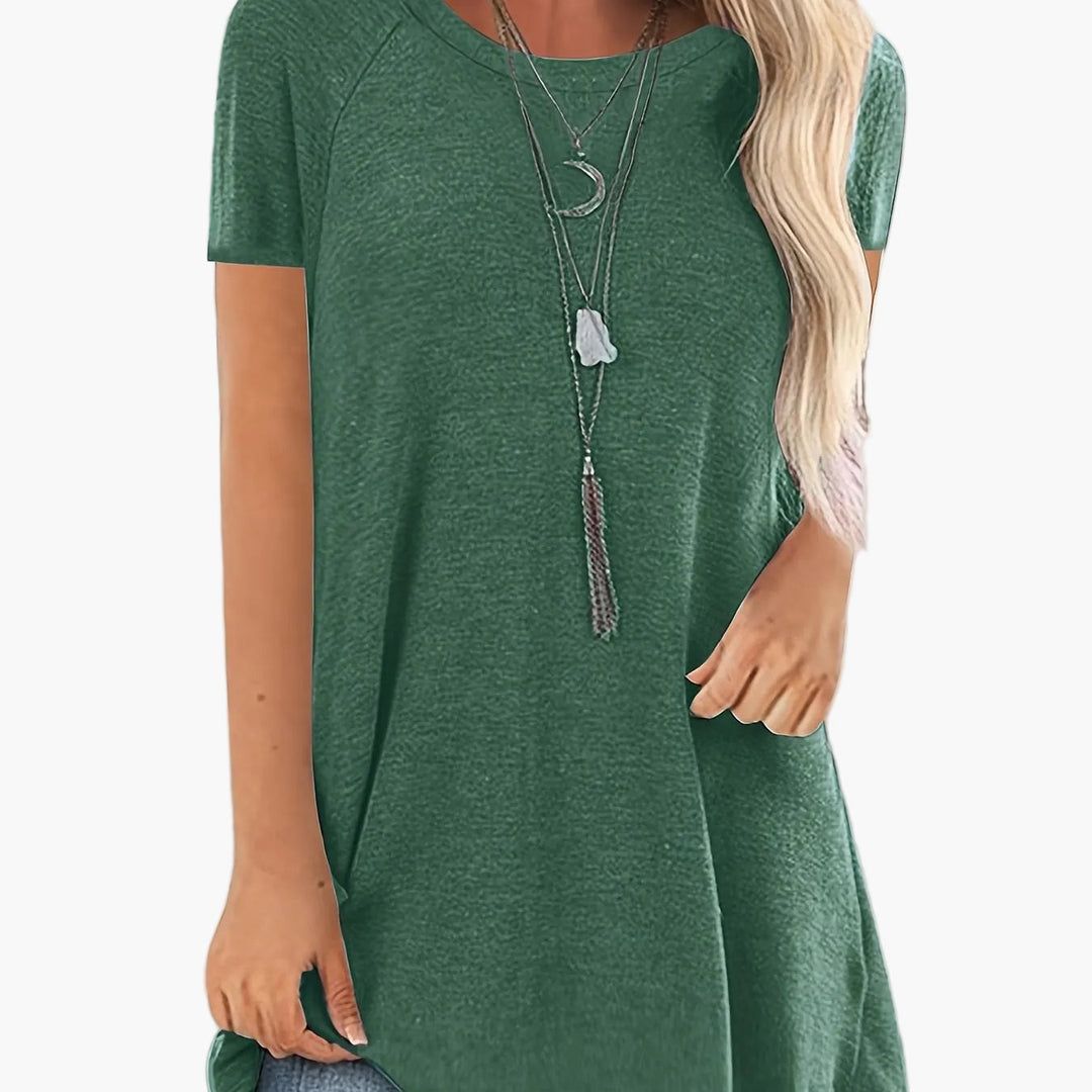 Modisches Damen Kurzarm Tunika Shirt, vielseitig kombinierbar, ideal für lässige Eleganz.