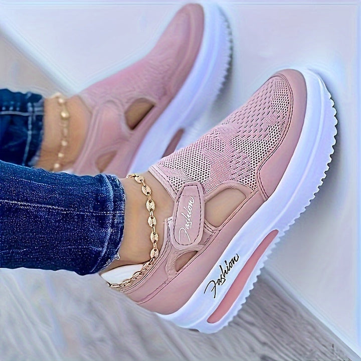 Leichte Damen Slip-on-Sneaker aus atmungsaktivem Material, angenehm für Frühling und Sommer.