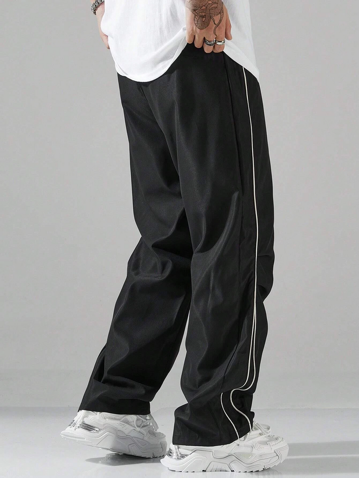 Graue Herren Freizeithose mit Kordelzug für optimalen Komfort. Bequemer Schnitt und gerades Bein für Sport & Alltag.