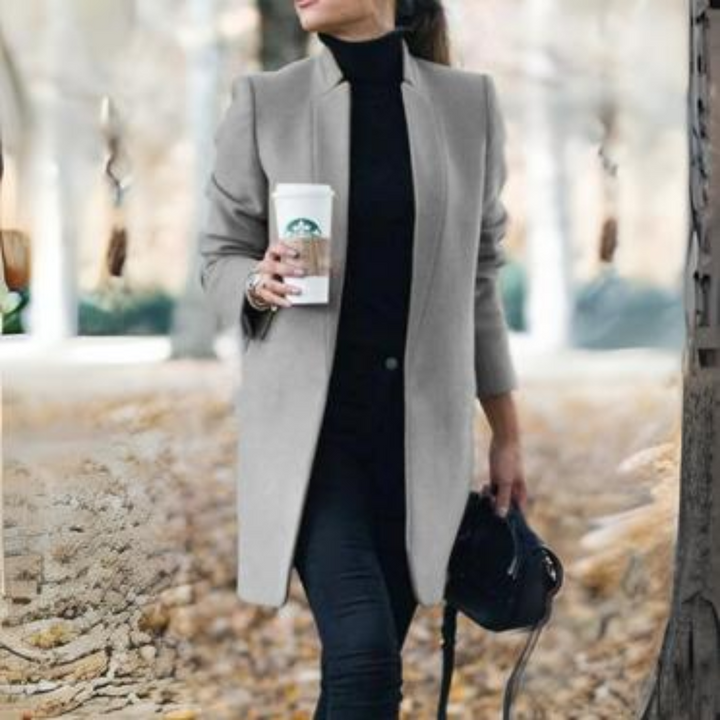 Damen Stehkragen Wintermantel Reginel. Elegant, warm & zeitlos für kalte Tage. Perfekt für Wintermode.