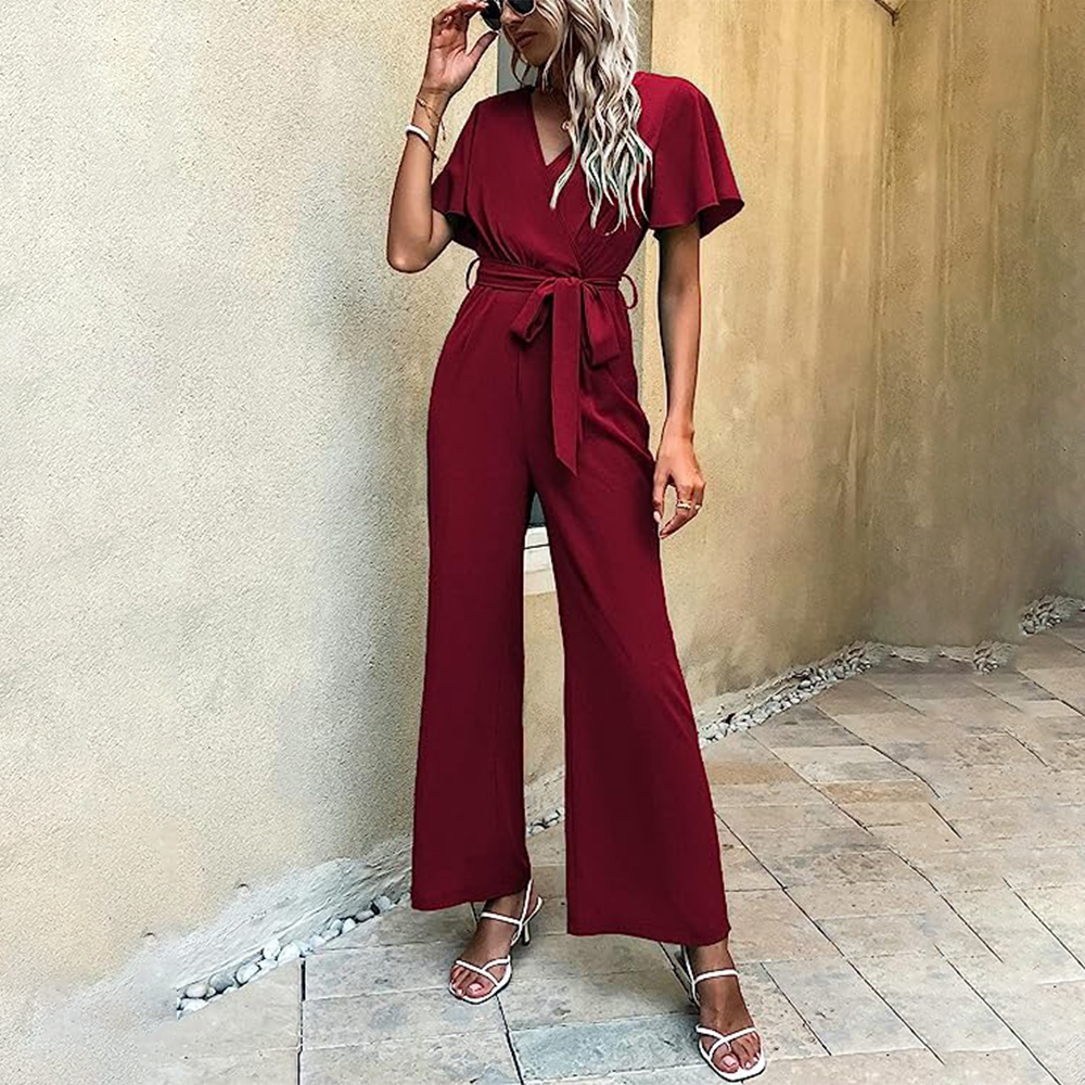 Lockerer Damen Jumpsuit Culotte mit tiefem V-Ausschnitt und Seitentaschen. Eleganter Einteiler für modische Looks.