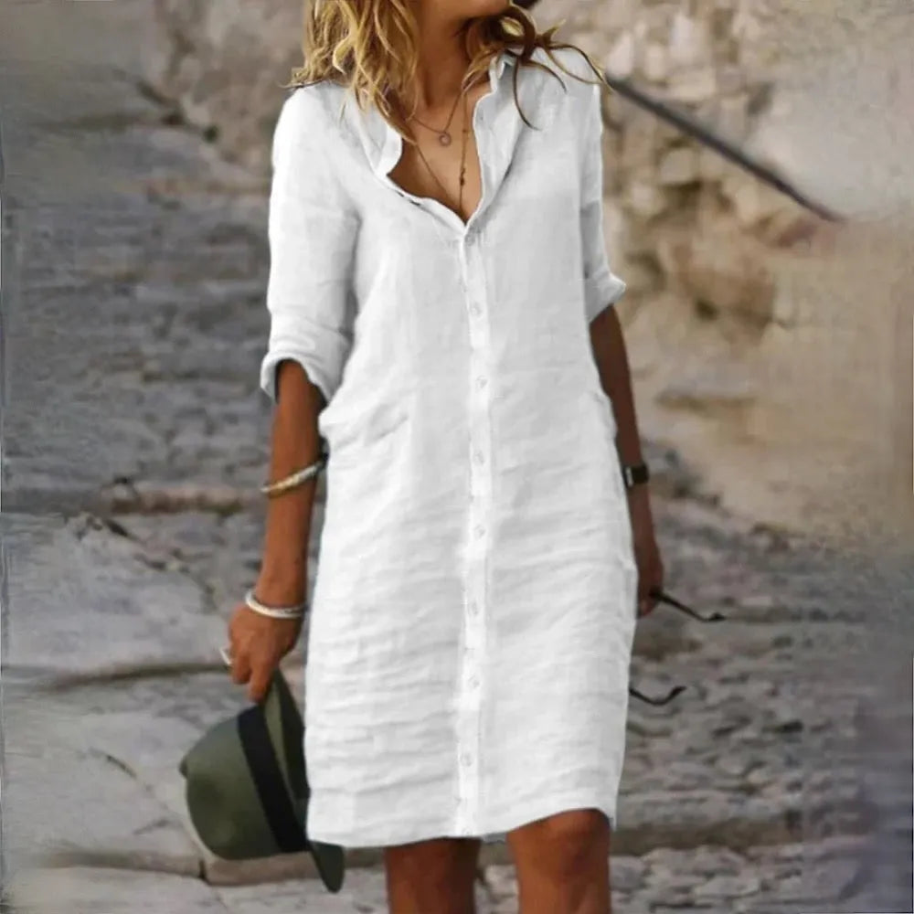Weißes ärmelloses Damen Sommerkleid mit fließender Silhouette, eleganter Passform & leichtem Stoff. Perfekt für den Sommer.