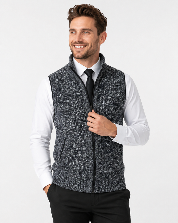 Herren Strickweste aus Wolle & Samt. Warm & elegant für kalte Wintertage. Perfekte Winterweste.