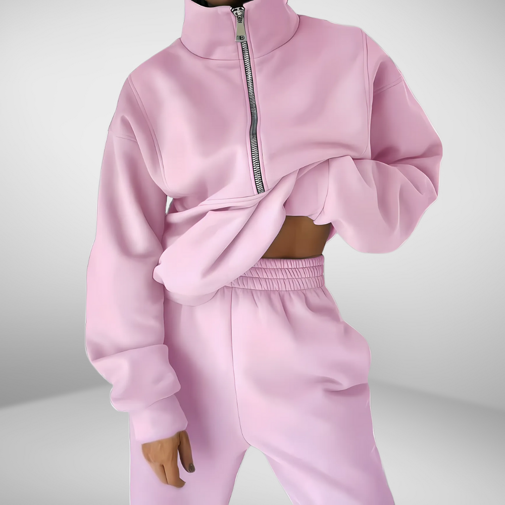Bequemes Damen Loungewear Set mit Crop Top, Reißverschlussjacke & langer Hose. Perfekt für entspannte Tage.