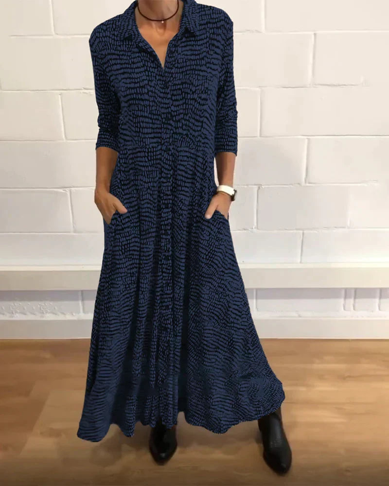 Langes Damen Herbstkleid Maris. Lockeres Design, V-Ausschnitt, ideal für elegante Freizeit-Herbstmode. Maximaler Komfort.