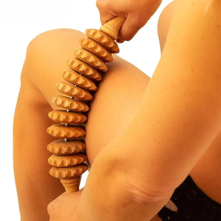 Schönheits-Holzrolle zur Cellulite-Reduktion & für geschmeidige, straffe Haut. Natürliches Design.