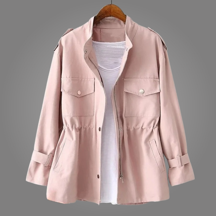 Taillierter Damen Übermantel mit Gürtel. Eleganter Langmantel, der die Figur betont, perfekt für Business & Freizeit.