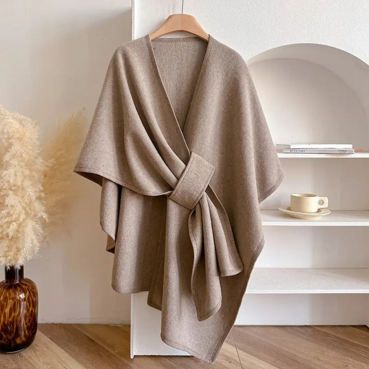 Elegantes Damen Wickeltuch aus Mikrofaser, warm und winddicht für Herbst & Winter. Komfortables Mode-Accessoire.