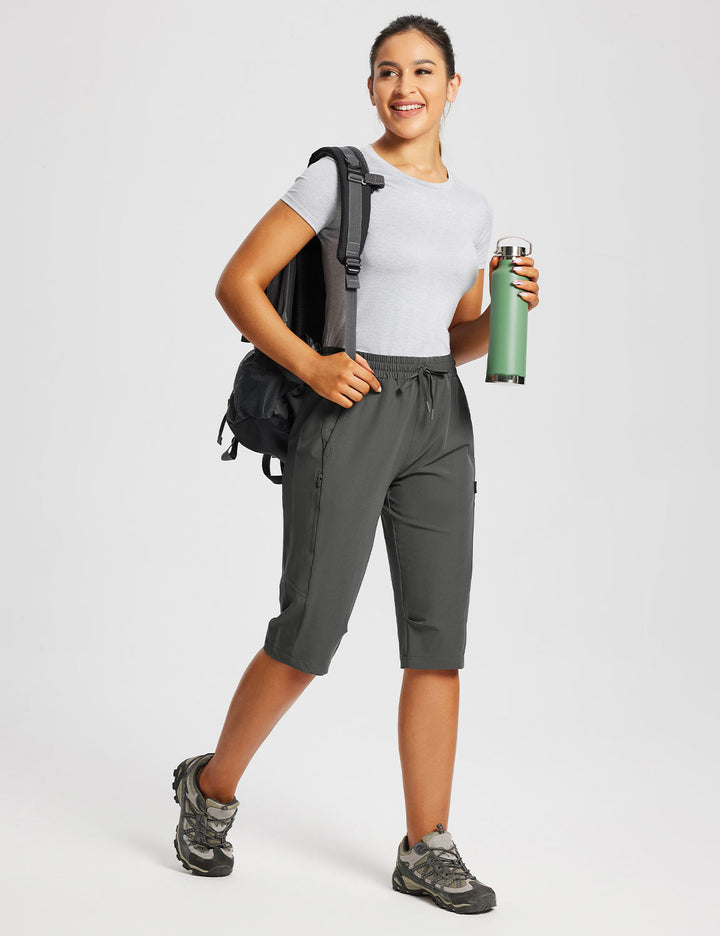 Damen Freizeit-Capris, strapazierfähig und komfortabel, mit praktischen Zip-Taschen.