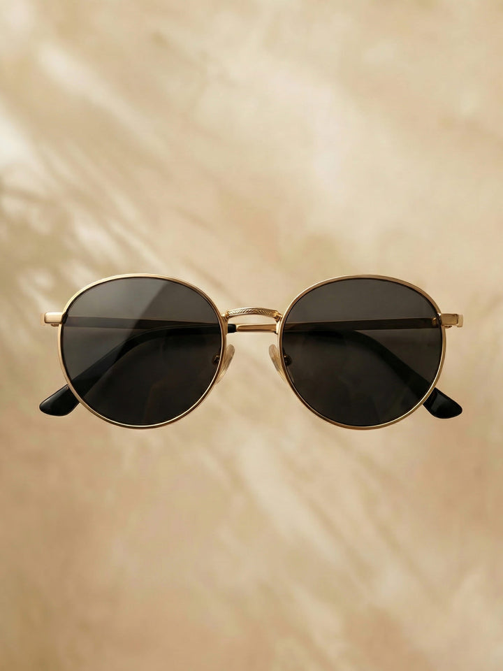 Leichte runde Unisex Sonnenbrille mit UV-Schutz. Vielseitig einsetzbar für Strand, Stadt und Freizeit.