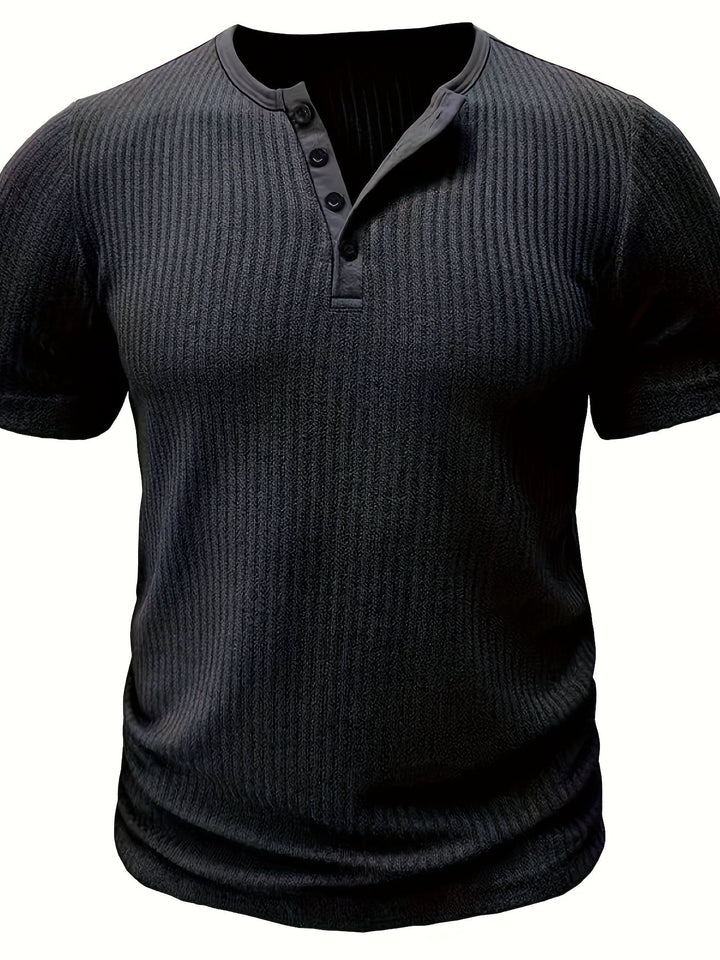 Trendiges Herren Henley Kurzarm T-Shirt, ein stilvolles Basic für Frühling & Sommer.