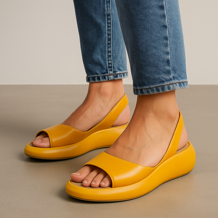 Elegante Damen Komfortschuhe: gepolsterte Sandalen mit weichem Fußbett, perfekt für entspannte Sommertage.