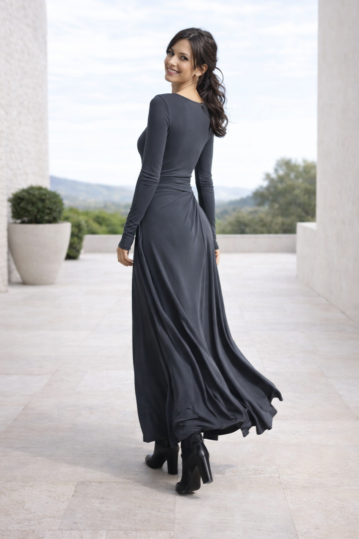 Stylisches Damen Maxikleid, figurbetont mit Drapierung & Seitenschlitz. Ein elegantes, modisches Langarmkleid.