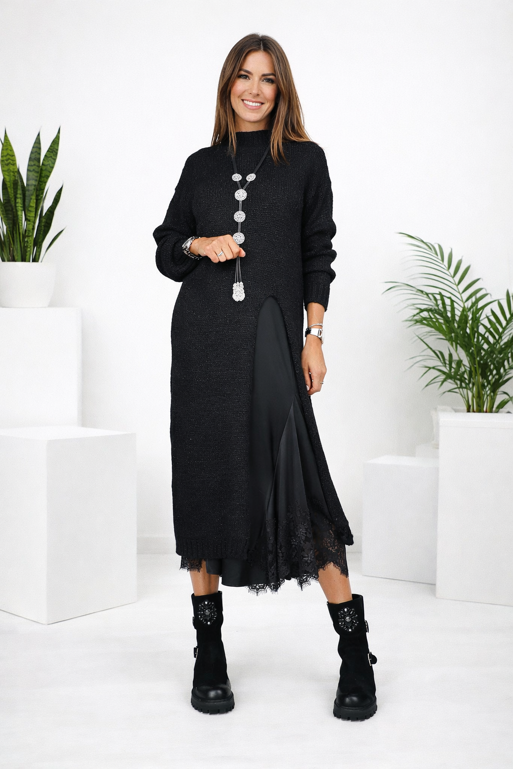 Eleganter Damen Zweiteiler: Kuscheliger Pullover & stilvolles Unterkleid für vielseitige Freizeit-Looks.