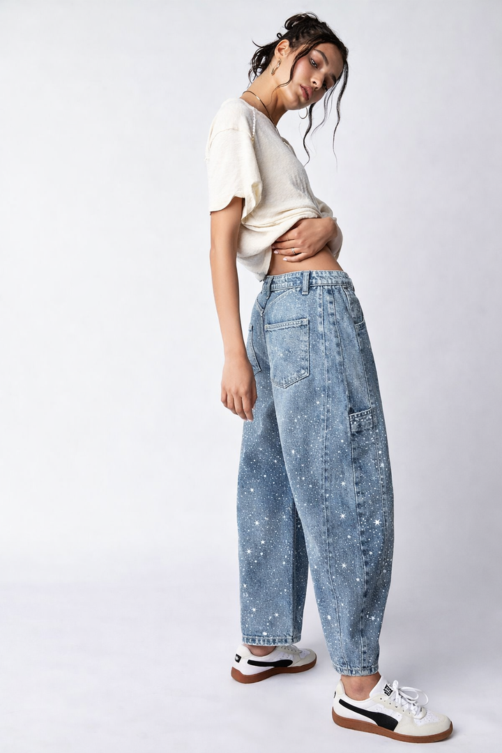 Trendige Carpenter-Damenjeans im Balloon Fit. Lockere Passform für stylische Freizeit-Looks.