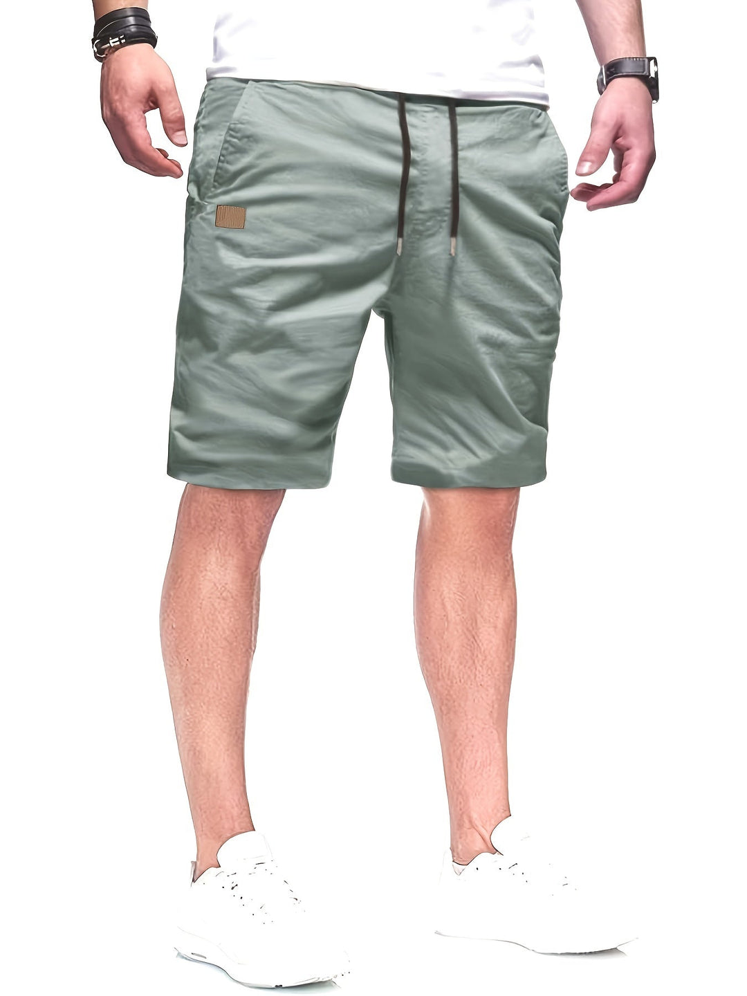 Vielseitige Sportshorts für Herren im Regular Fit, perfekt für Freizeit und Alltagskleidung.