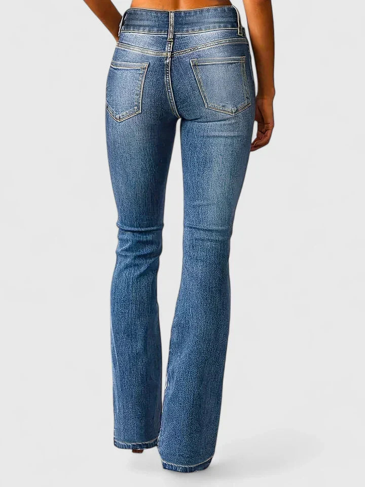 Modische Damen Jeans mit hohem Stretchanteil, schmal geschnitten und komfortabel für jede Gelegenheit.