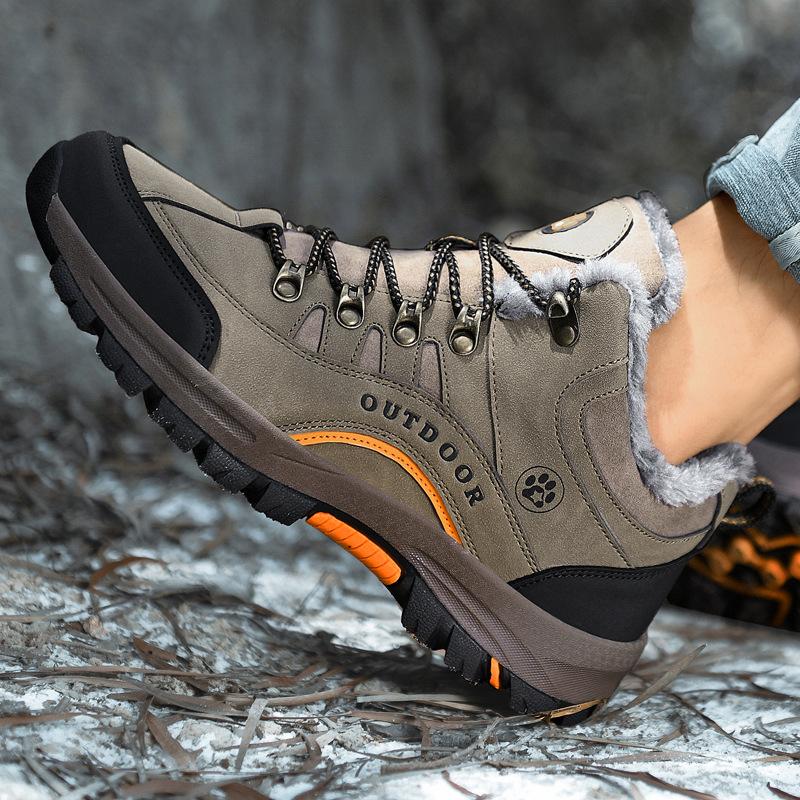 Leichte, schwarze Unisex-Wanderschuhe, wasserdicht und rutschfest für besten Komfort im Gelände.