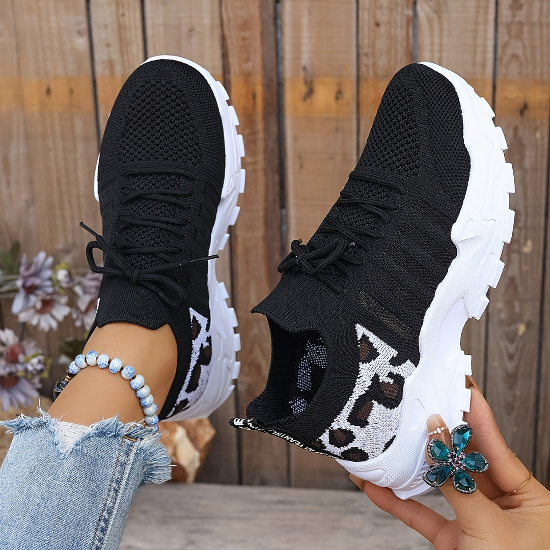 Bequemer Damen Sneaker Ronja, weiß, atmungsaktiv & leicht für den Sommer.