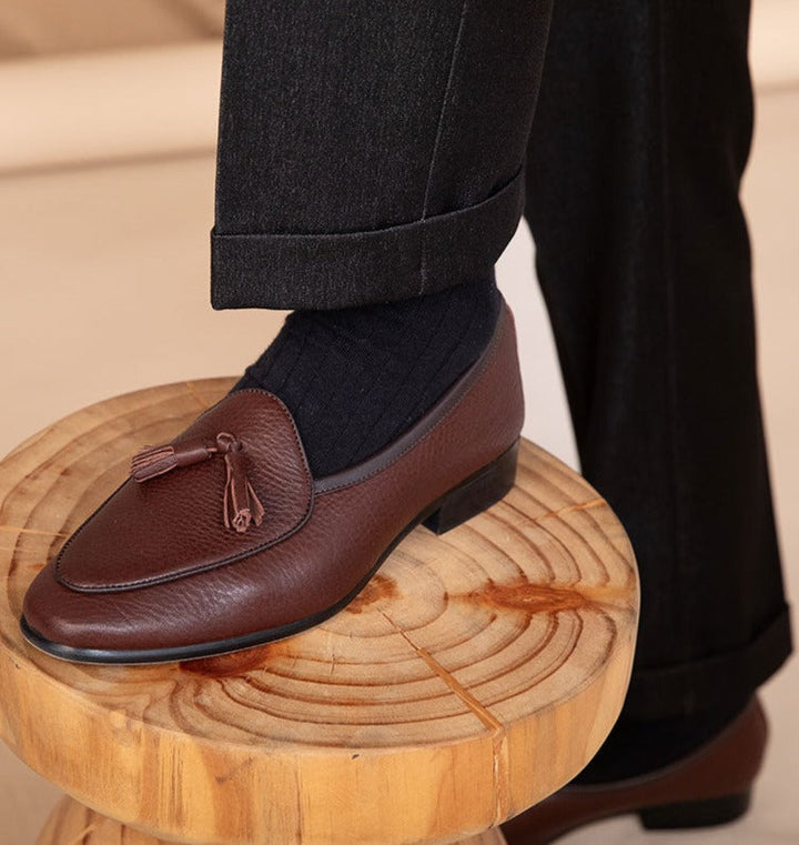 Stylische Herren Slip-On Loafer mit Tasseln, perfekte elegante Business- und Anzugschuhe. Zeitlos klassisch.