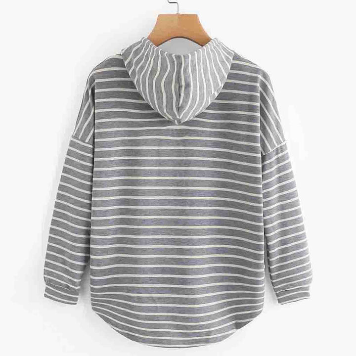 Gemütlicher Damen Kapuzenpullover für den Herbst. Gestreifter Hoodie mit praktischer Kängurutasche & Kapuze.