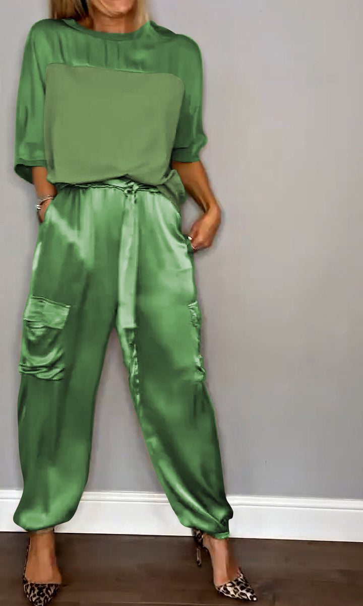 Rückansicht des Kamila Herbst-Sets, ein vielseitiger Damen Zweiteiler für elegante Übergangslooks.