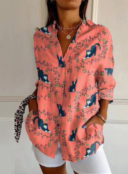 Komfortable Damen Printbluse mit Knopfleiste, Langarm, für lange Tage im Büro oder in der Freizeit.