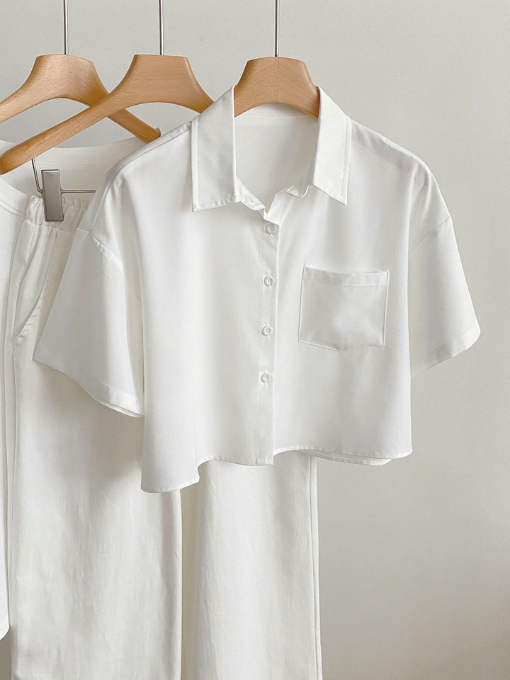 Lässige Cropped Bluse für Damen, kurzärmlig, ein vielseitiges Freizeit Oberteil.