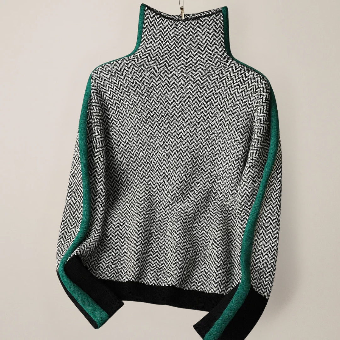 Modischer Damen Strickpullover mit klassischem Streifenmuster und wärmendem Stehkragen. Vielseitiger Winterpullover.