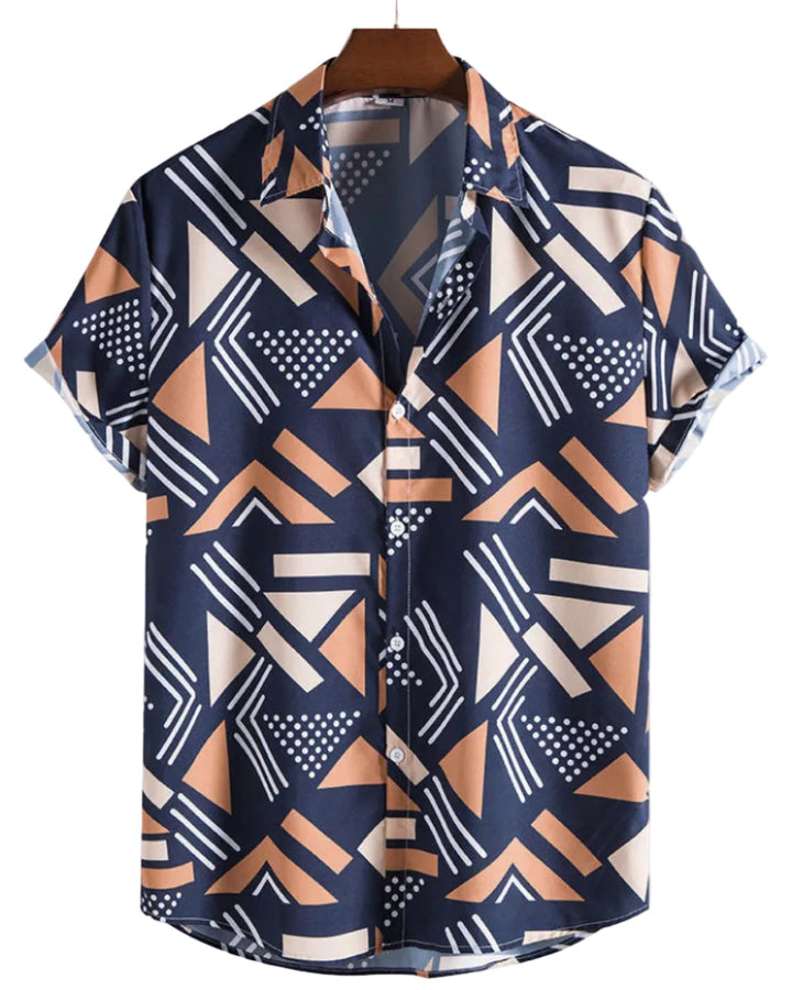 Modisches Sommerhemd für Herren mit auffälligem Blumenprint. Entspannt & komfortabel.