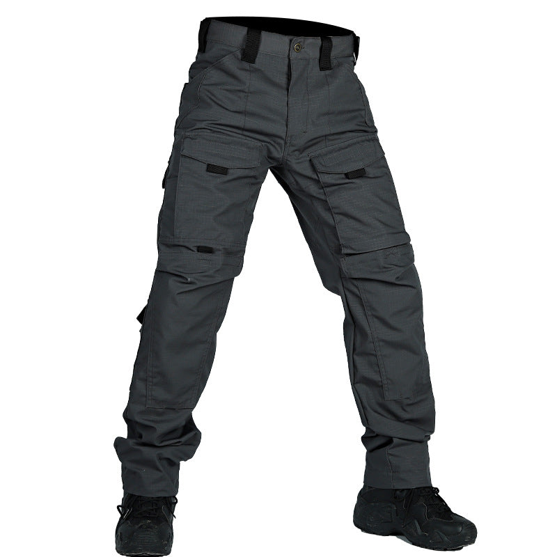 Moderne Herren Cargohose im urbanen Look. Komfortable Freizeithose mit praktischen Taschen für den Alltag.